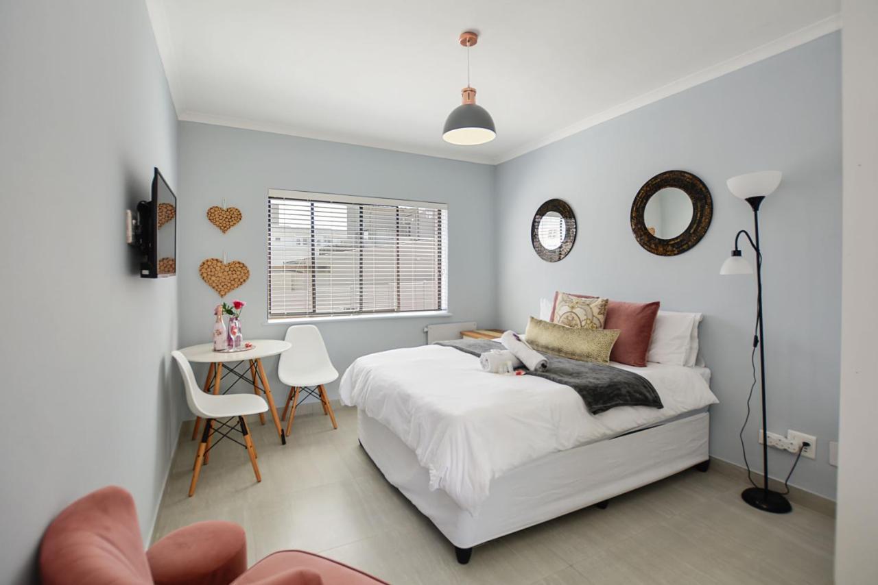 Sea Breeze Apartments Bloubergstrand Ngoại thất bức ảnh
