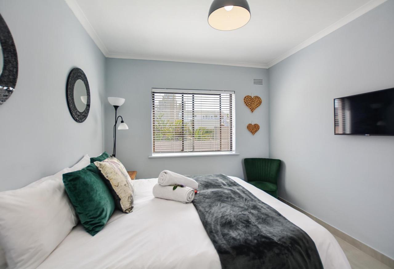 Sea Breeze Apartments Bloubergstrand Ngoại thất bức ảnh