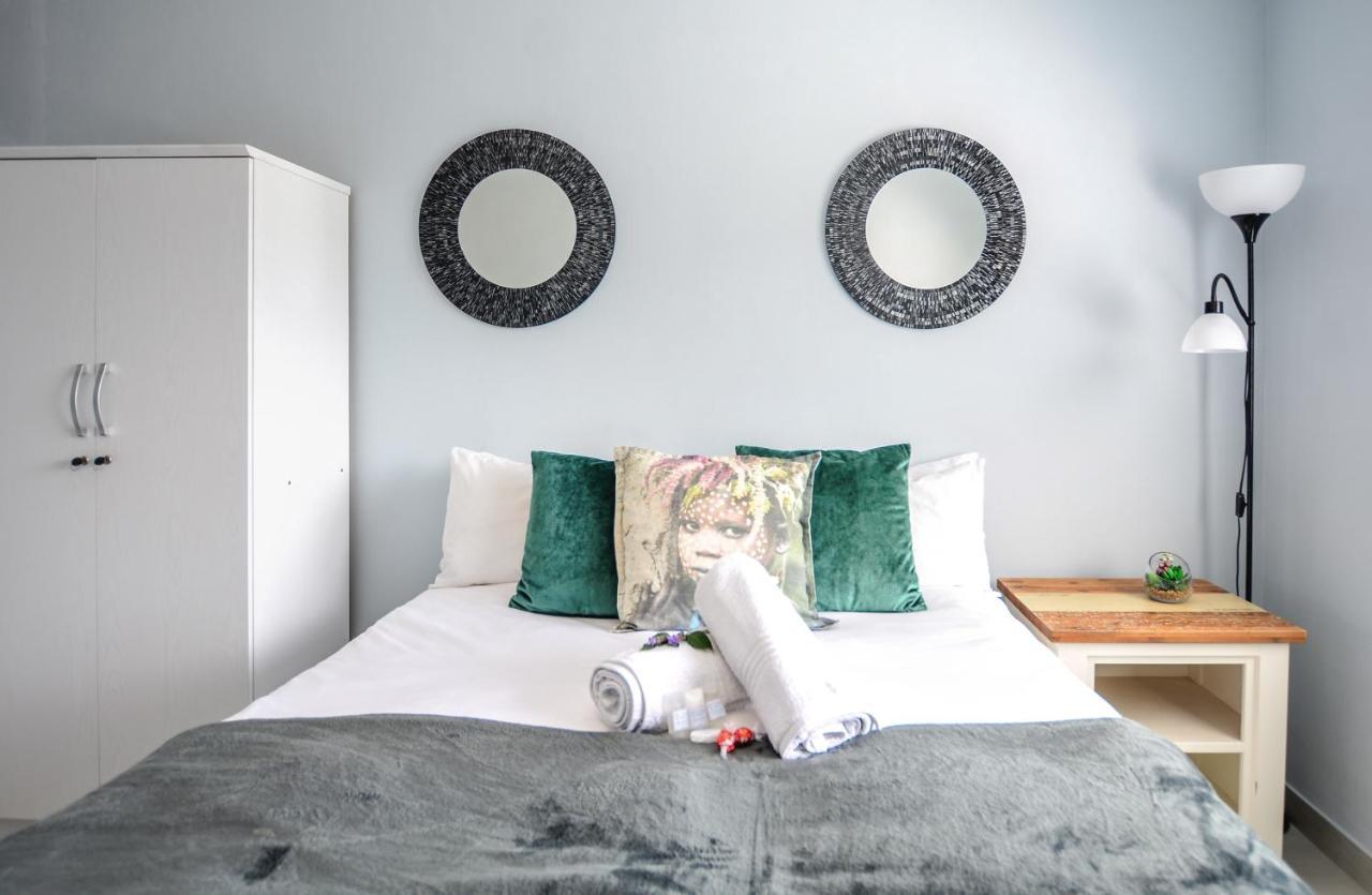 Sea Breeze Apartments Bloubergstrand Ngoại thất bức ảnh